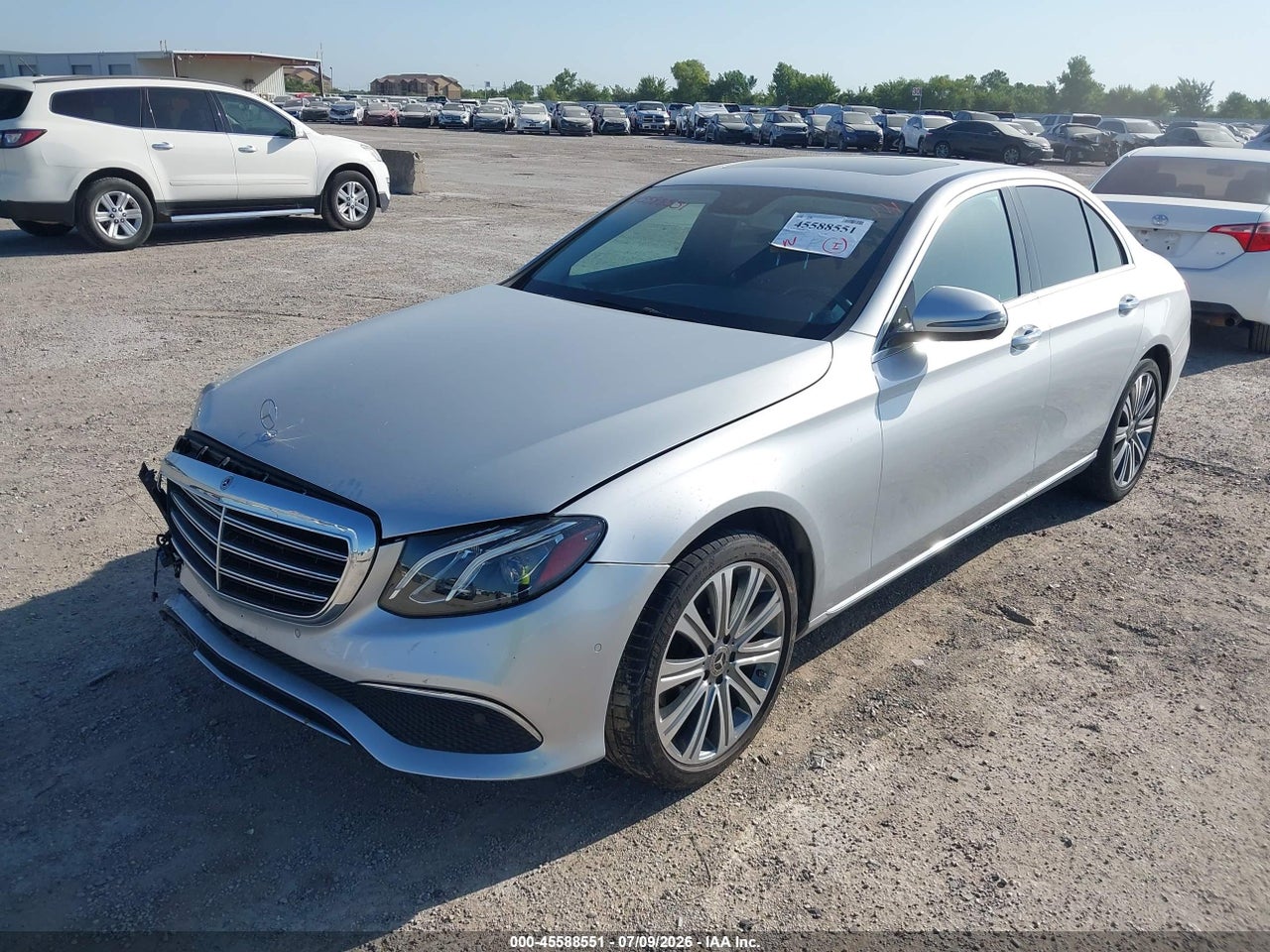 2018 MERCEDES-BENZ E 300 4MATIC · 2/11