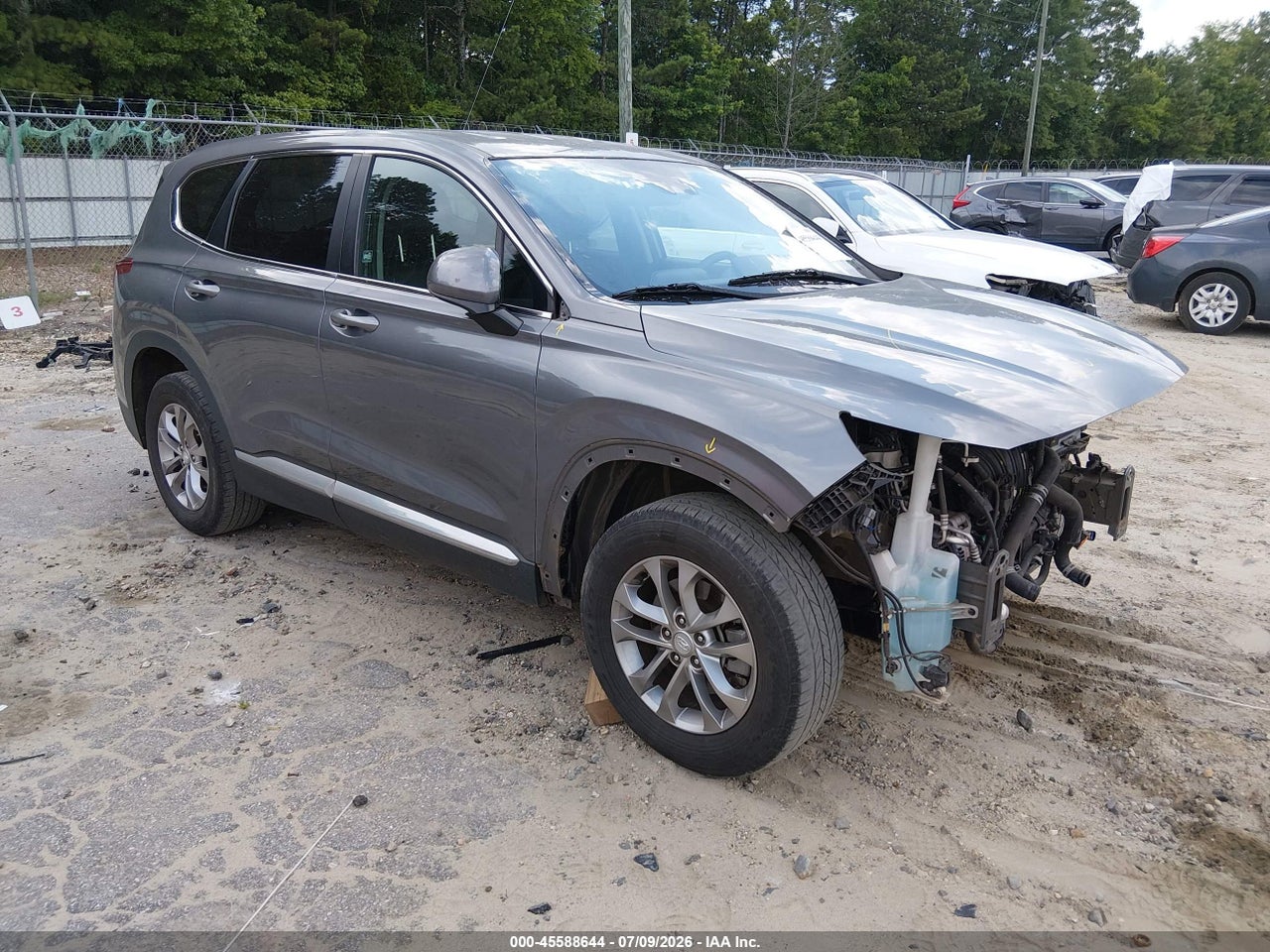 5NMS23ADXKH****** · 2019 HYUNDAI SANTA FE SE