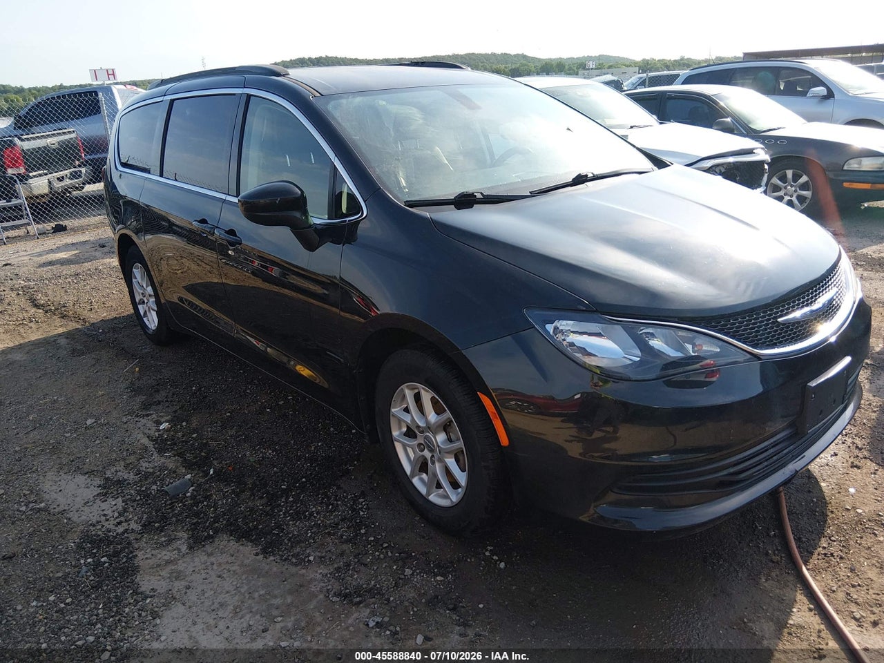 2C4RC1DG5LR****** · 2020 CHRYSLER VOYAGER LXI