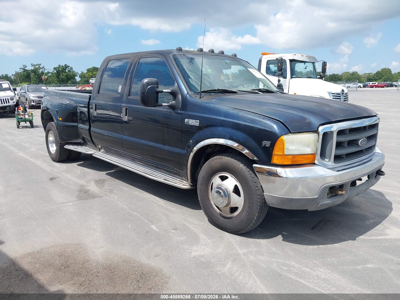 1FTWW32S2YE****** · 2000 FORD F-350 LARIAT/XL/XLT