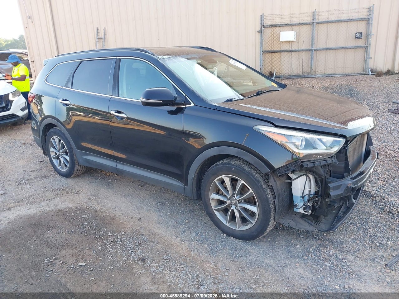 KM8SNDHF6HU****** · 2017 HYUNDAI SANTA FE SE
