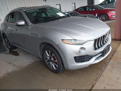 ZN661XUL7HX****** · 2017 MASERATI LEVANTE