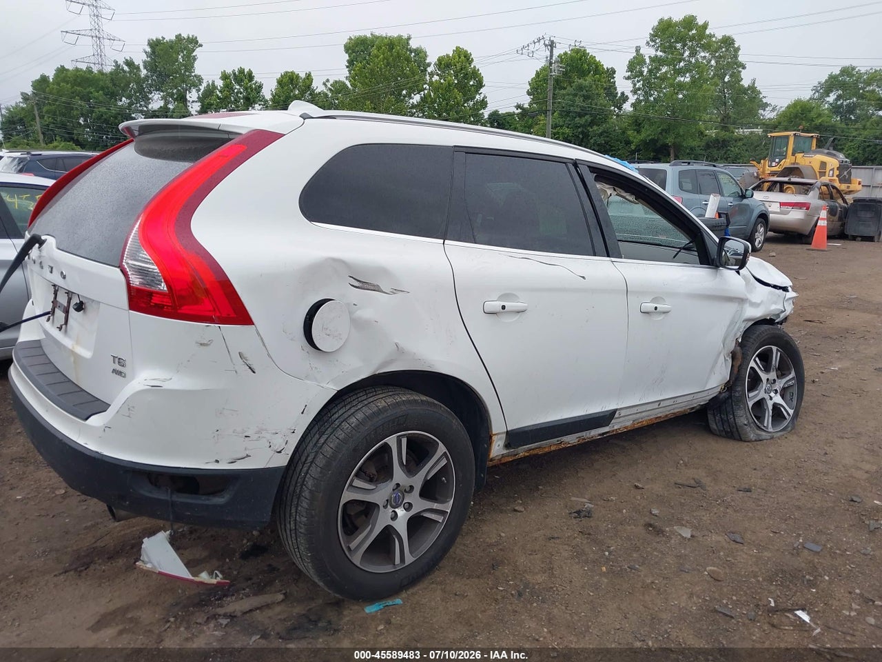 2012 VOLVO XC60 T6 R-DESIGN · 4/4