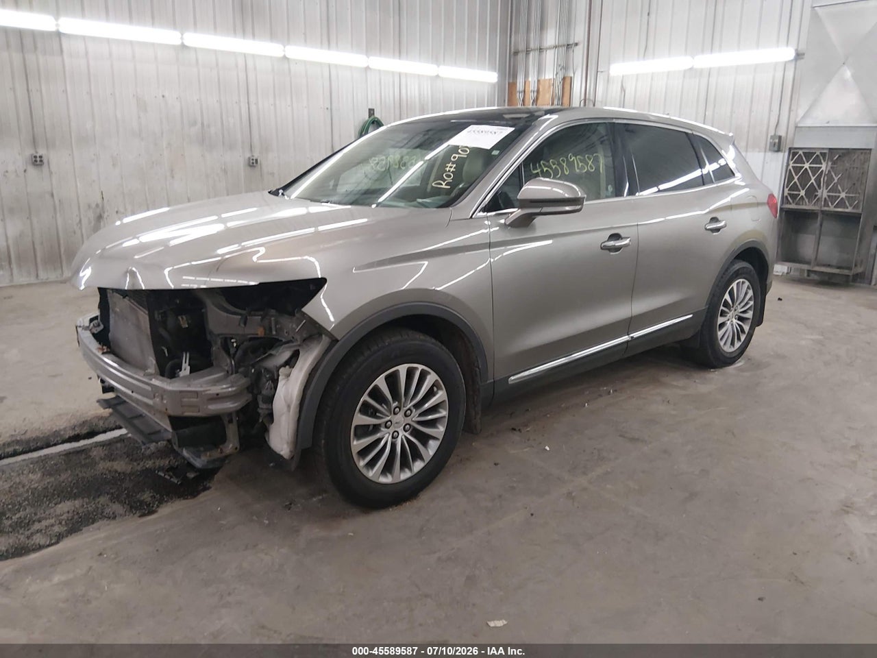 2017 LINCOLN MKX SELECT · 2/11