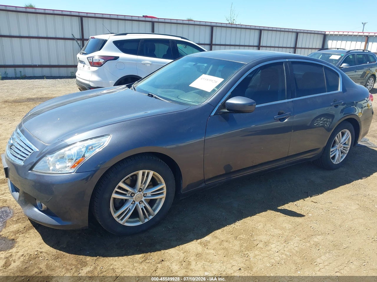 2013 INFINITI G37X   · 2/11