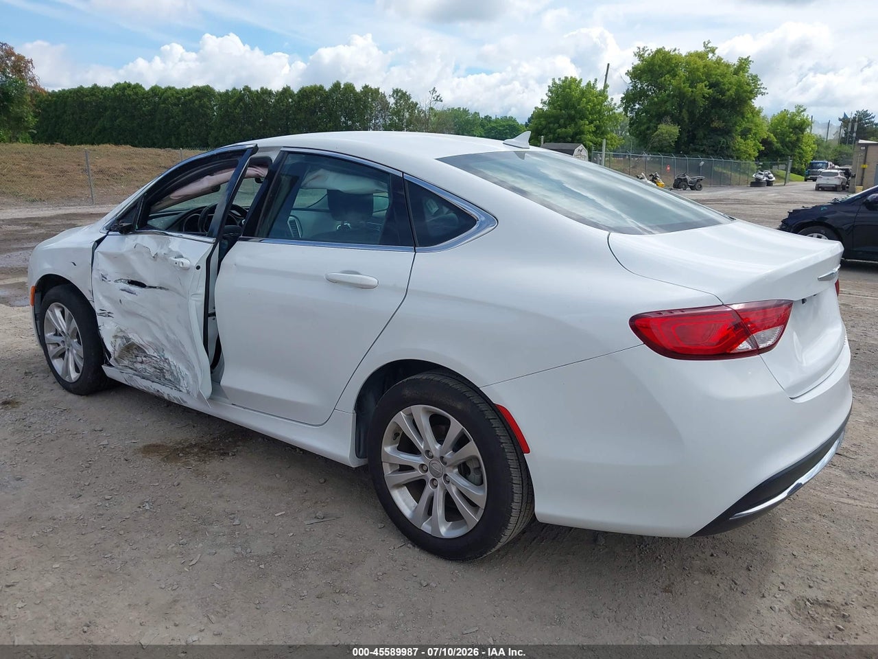 2016 CHRYSLER 200 LIMITED PLATINUM · 3/10