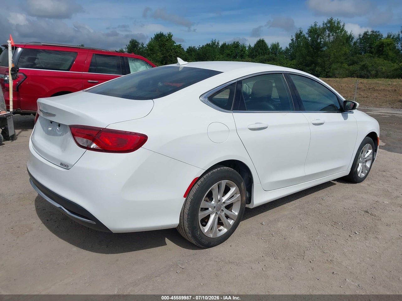 2016 CHRYSLER 200 LIMITED PLATINUM · 4/10