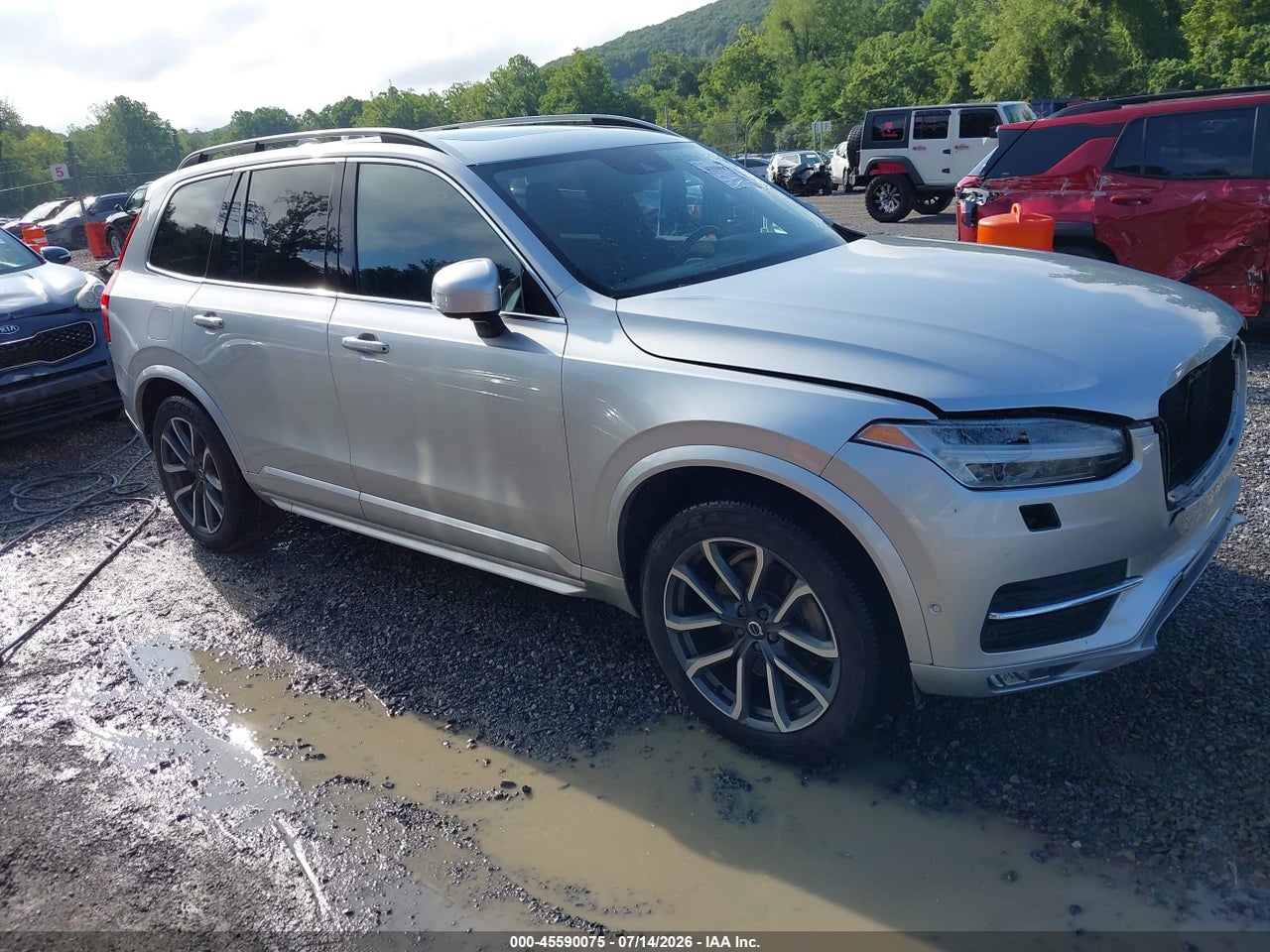 YV4102CK9J1****** · 2018 VOLVO XC90 T5 MOMENTUM