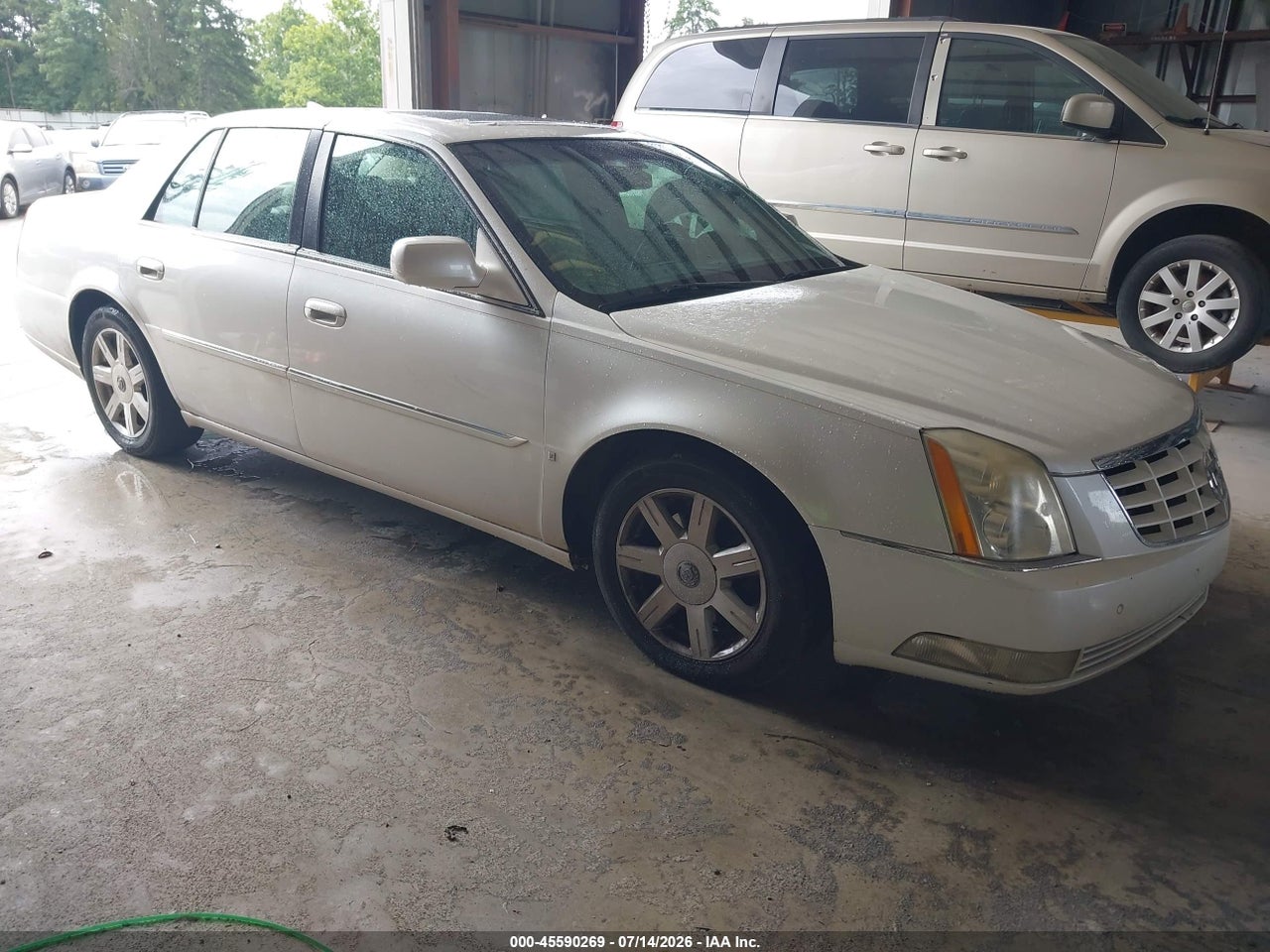1G6KH5E61BU****** · 2011 CADILLAC DTS PREMIUM COLLECTION