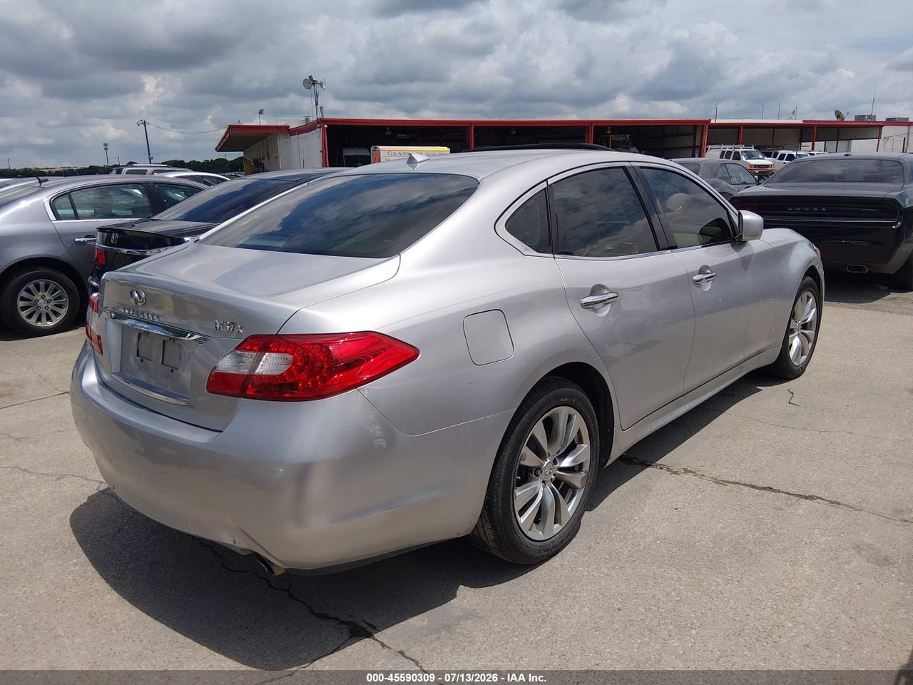 2012 INFINITI M37X   · 4/10