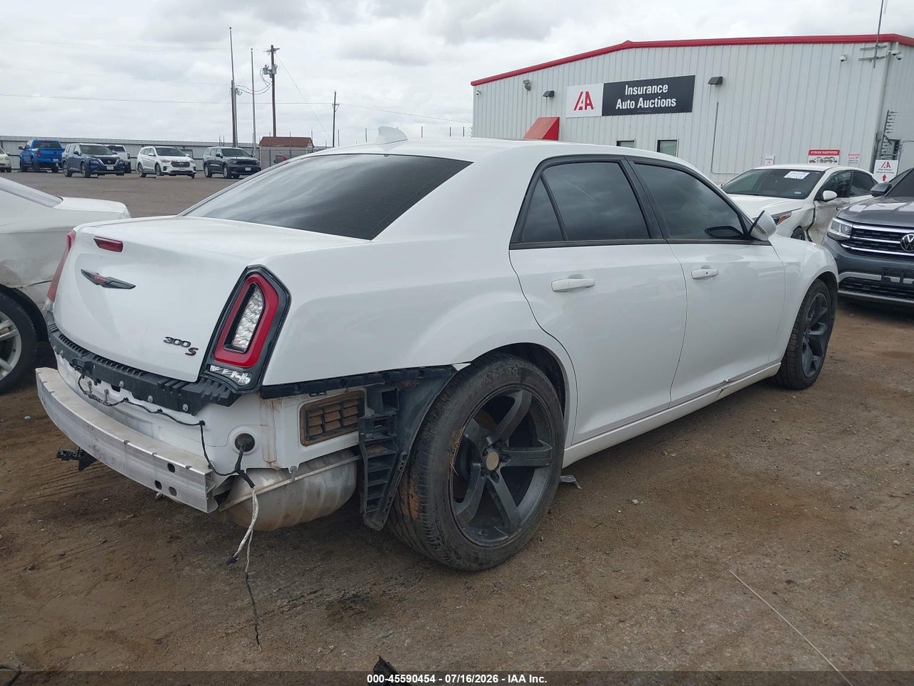 2023 CHRYSLER 300 300S · 4/11
