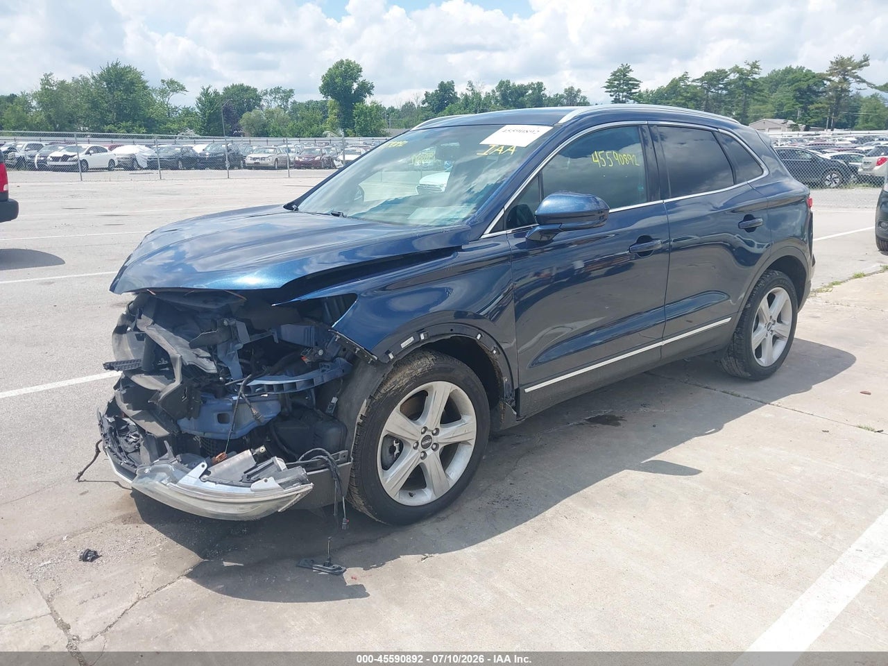2017 LINCOLN MKC PREMIERE · 2/11