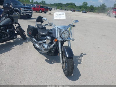 2011 SUZUKI VL800