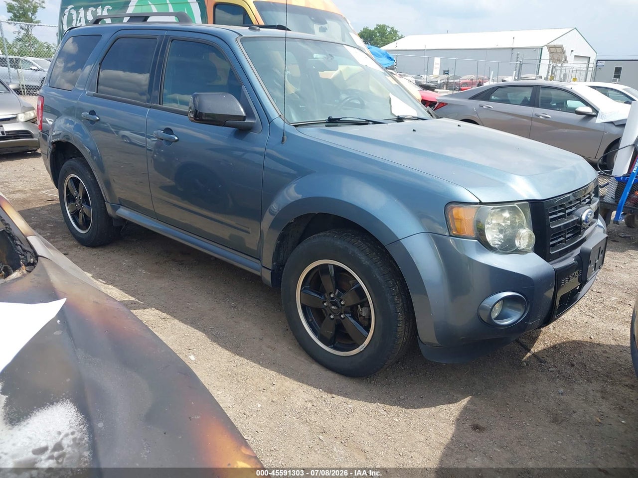 1FMCU9D7XBK****** · 2011 FORD ESCAPE XLT