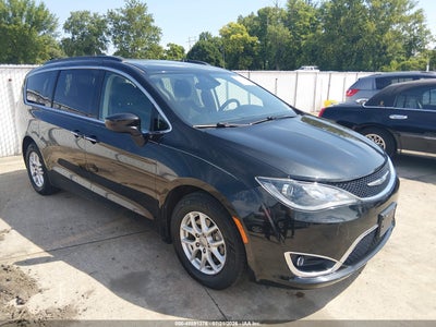 2017 CHRYSLER PACIFICA TOURING PLUS