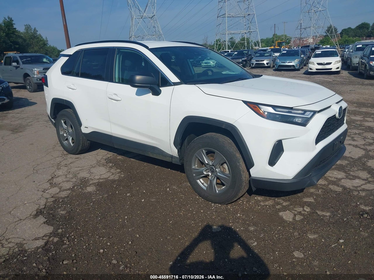 2T3LWRFV7RW****** · 2024 TOYOTA RAV4 HYBRID LE