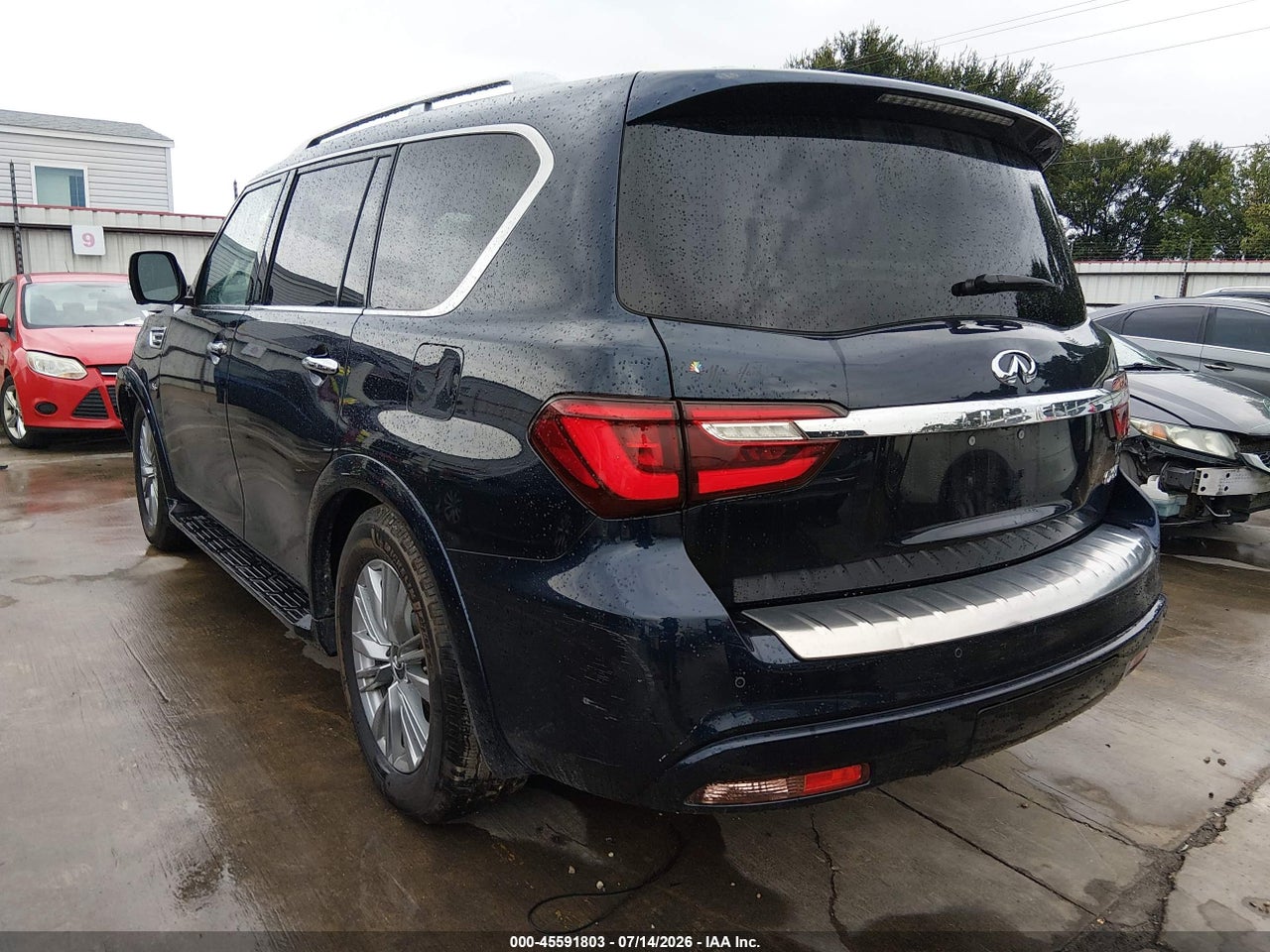 2020 INFINITI QX80 LUXE · 3/10