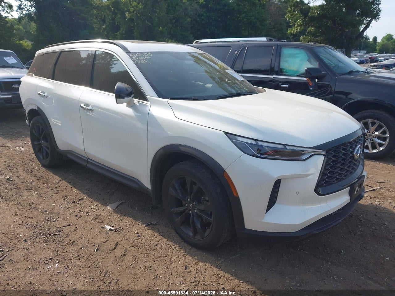 2025 INFINITI QX60 LUXE AWD