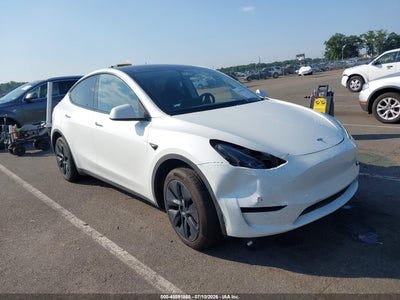 7SAYGDED8SF****** · 2025 TESLA MODEL Y LONG RANGE DUAL MOTOR REAR-WHEEL DRIVE