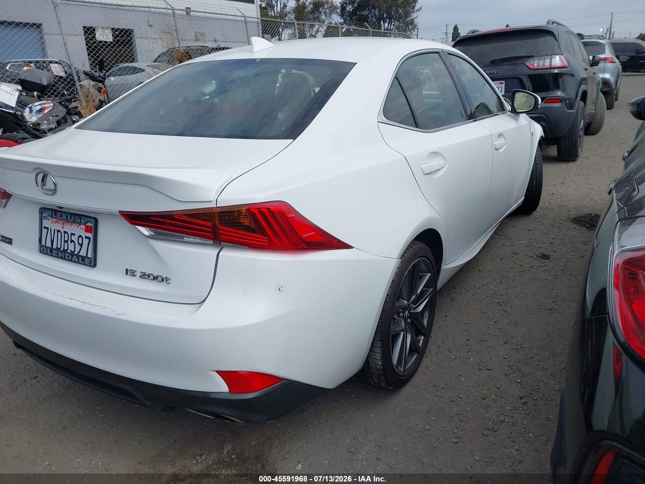 2017 LEXUS IS 200T · 4/11