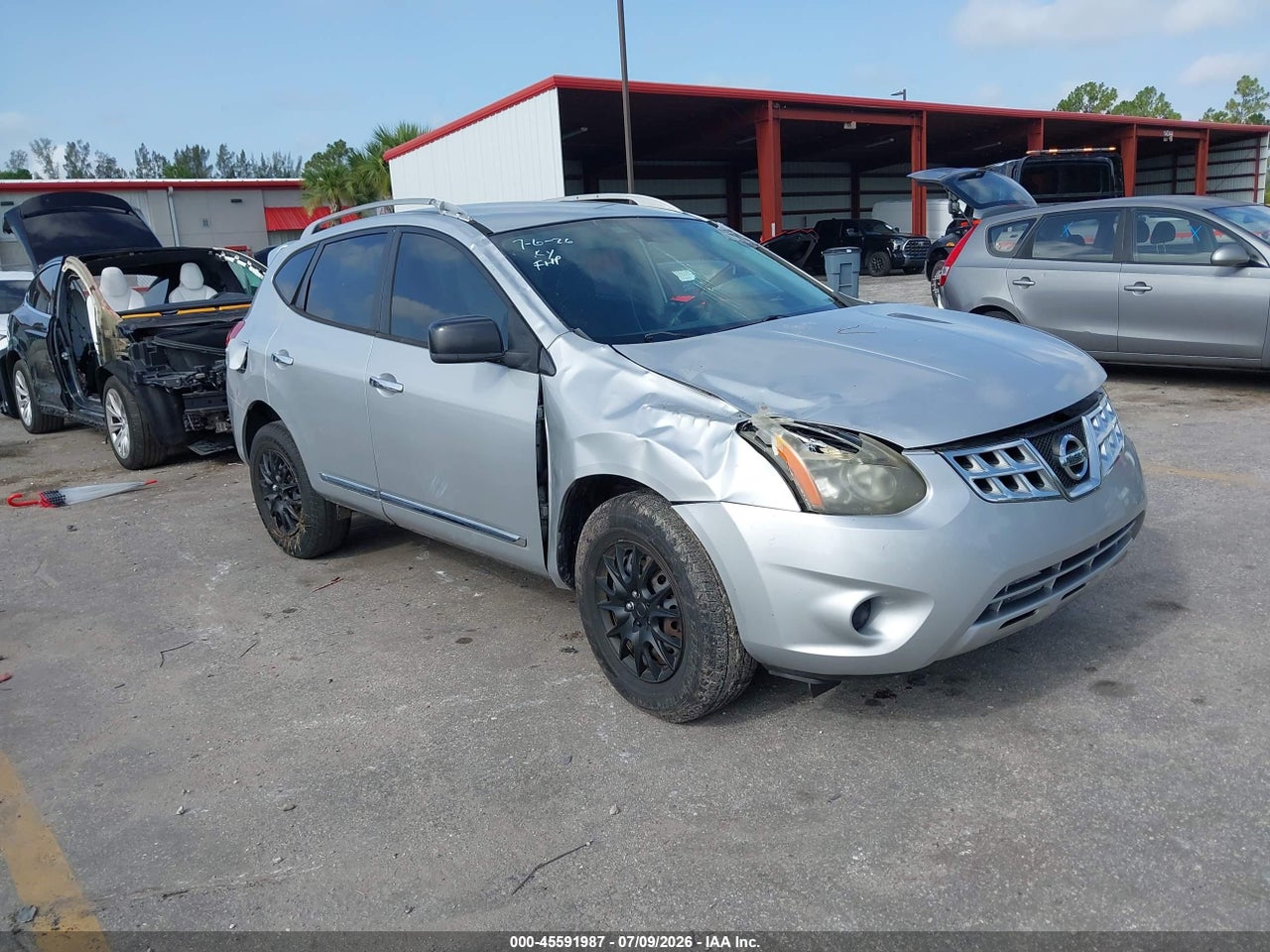JN8AS5MT8FW****** · 2015 NISSAN ROGUE SELECT S
