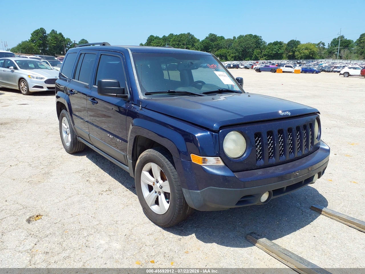 1C4NJPFBXED****** · 2014 JEEP PATRIOT LATITUDE