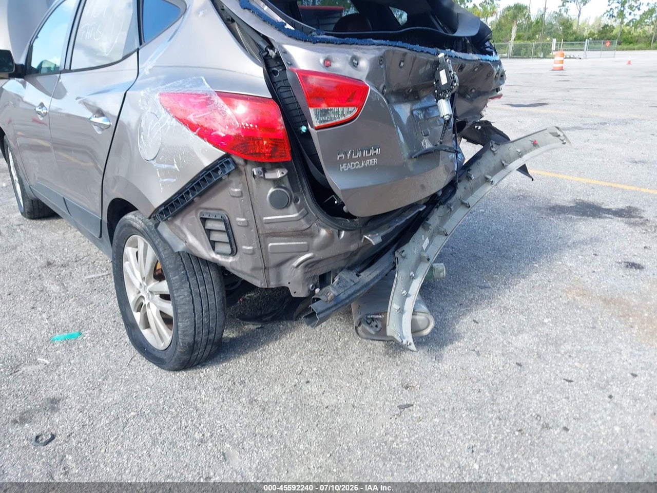 2011 HYUNDAI TUCSON LIMITED · 6/11