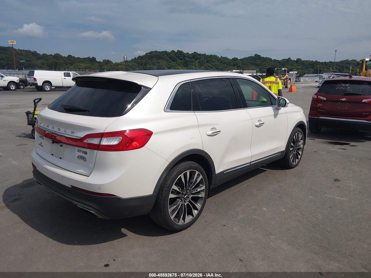 2016 LINCOLN MKX RESERVE · 4/11