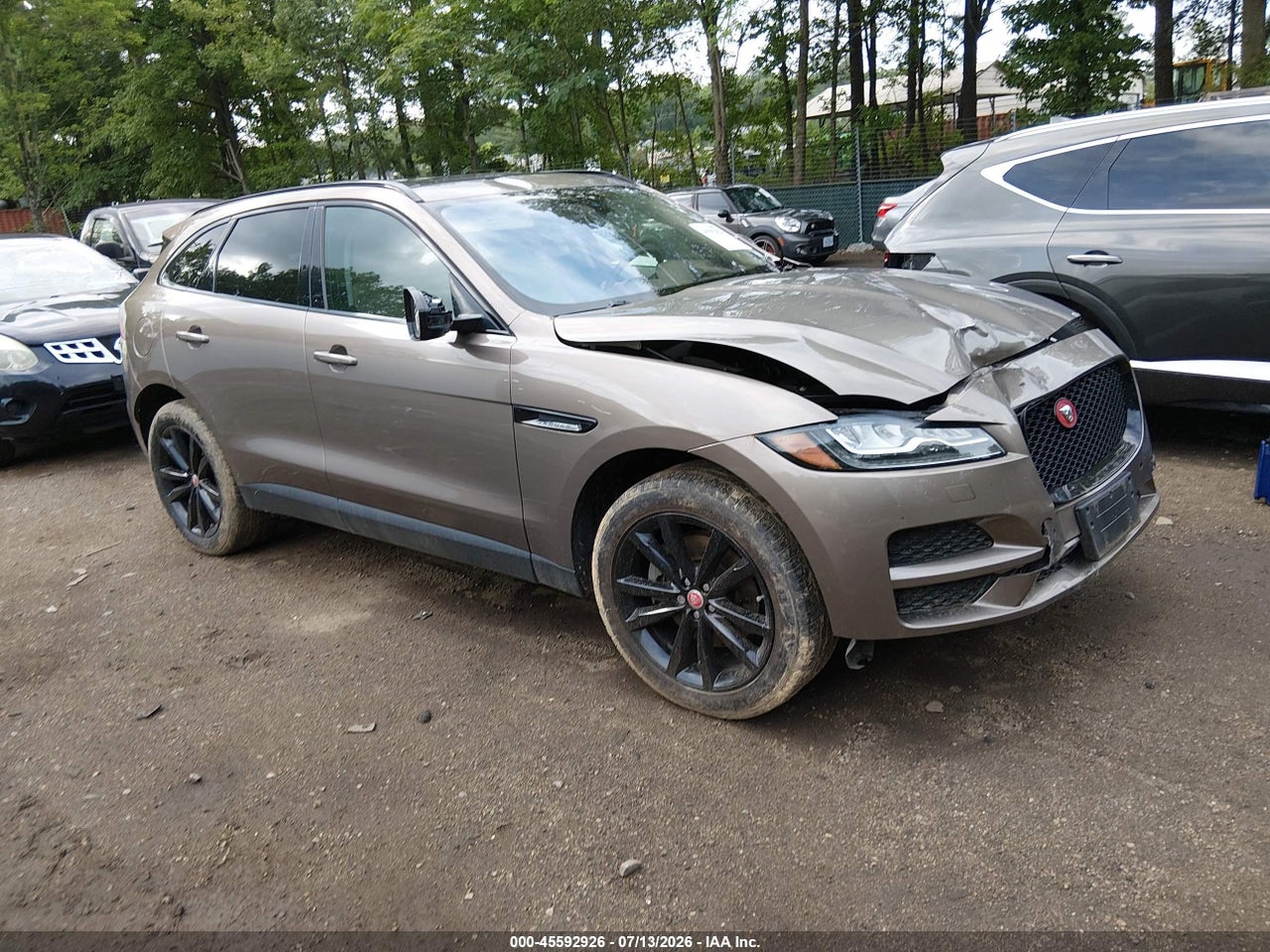 SADCK2BV5HA****** · 2017 JAGUAR F-PACE 35T PRESTIGE