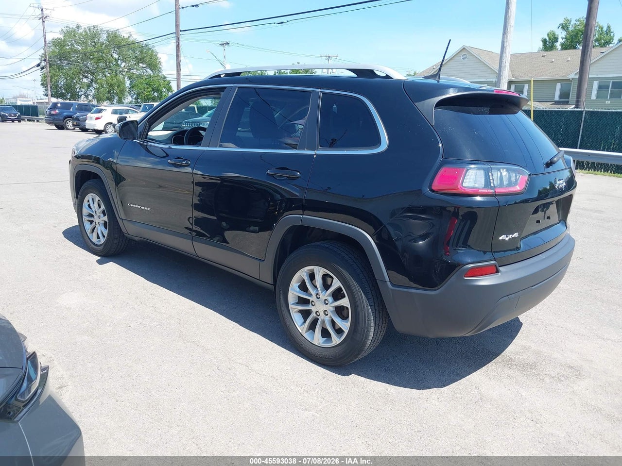 2019 JEEP CHEROKEE LATITUDE 4X4 · 3/11