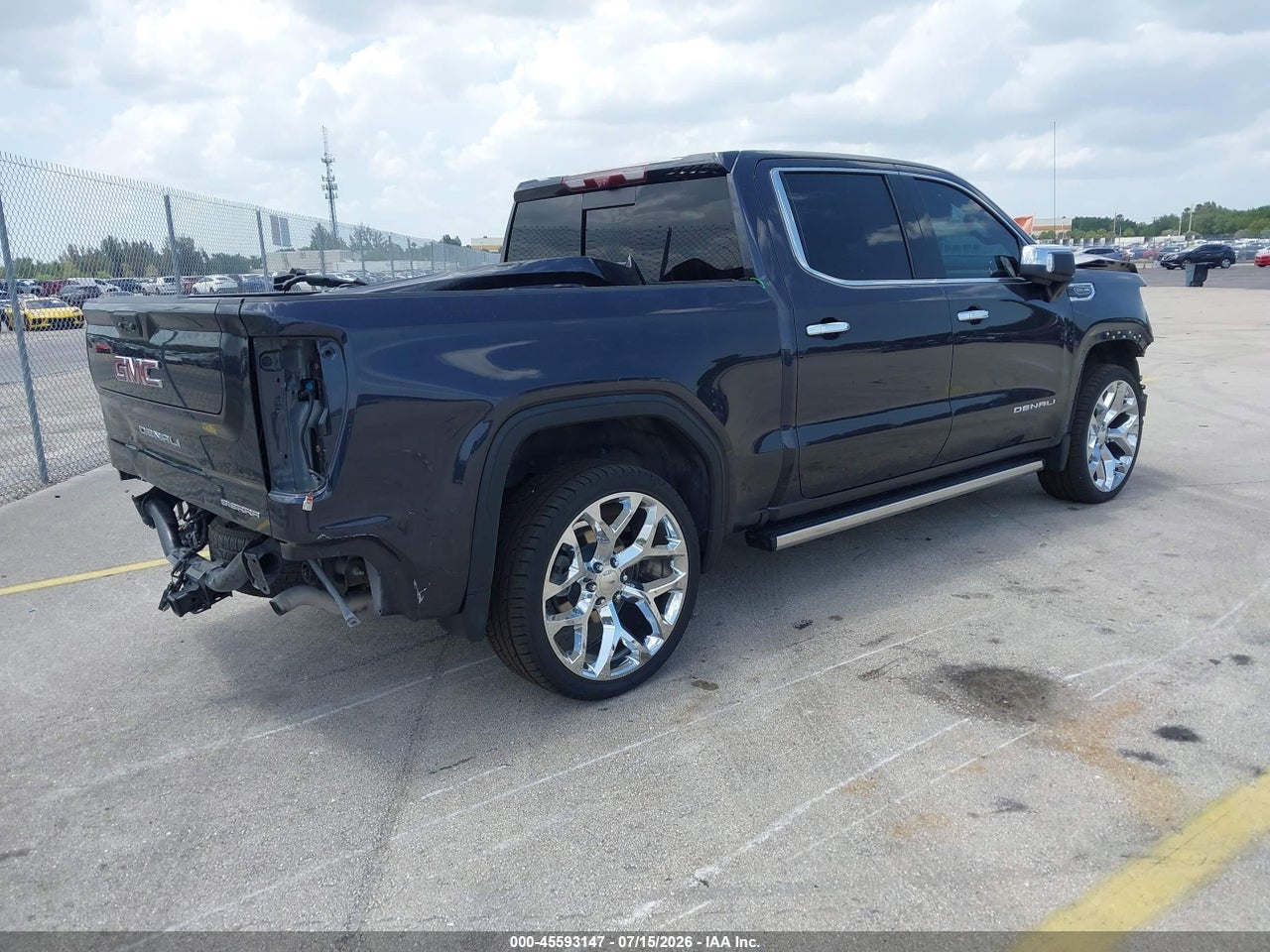 2023 GMC SIERRA 1500 4WD  SHORT BOX DENALI · 4/11