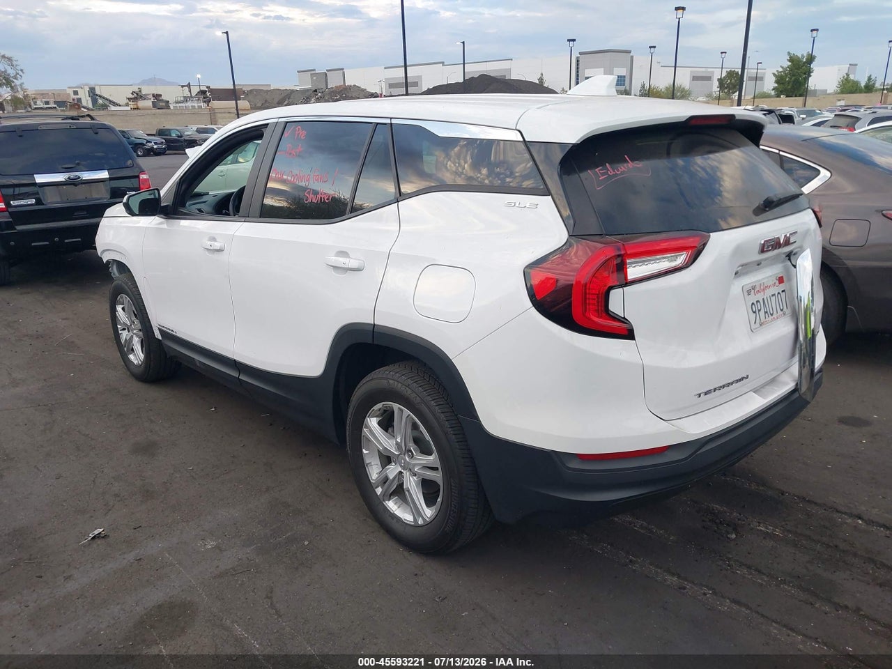 2024 GMC TERRAIN AWD SLE · 3/11