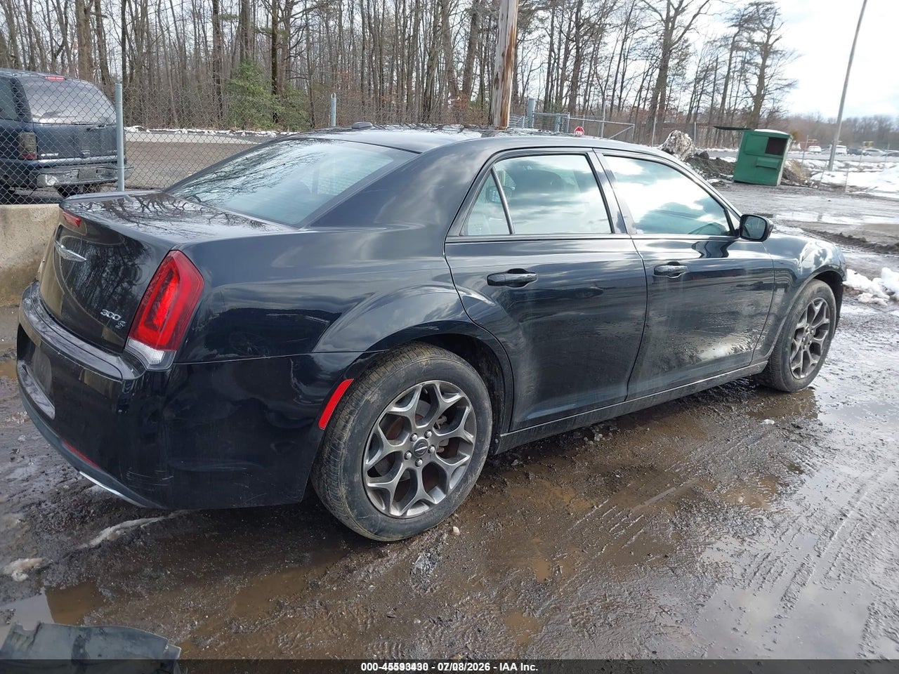 2015 CHRYSLER 300 S · 4/11