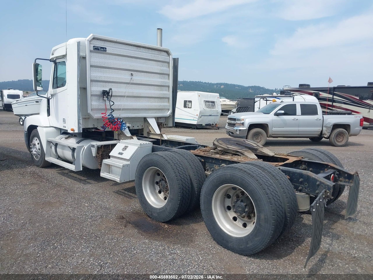 1999 FREIGHTLINER CONVENTIONAL FLC120 · 3/11