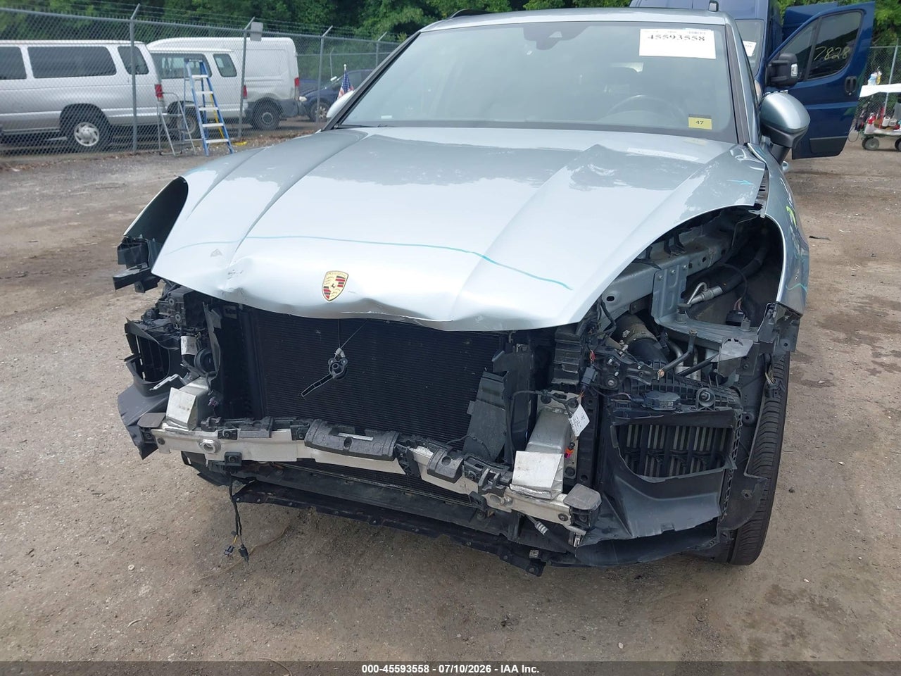 WP1AA2AY3LD****** · 2020 PORSCHE CAYENNE   · 6/11
