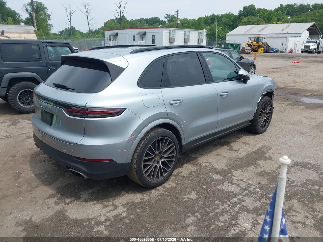 WP1AA2AY3LD****** · 2020 PORSCHE CAYENNE   · 4/11