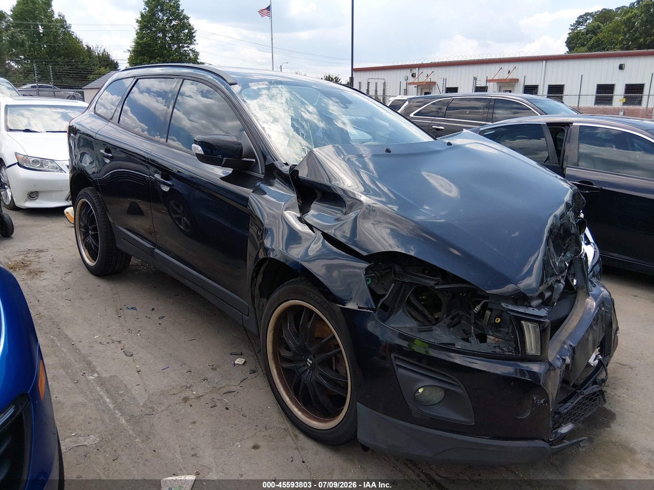 YV4982DL7A2****** · 2010 VOLVO XC60 3.2