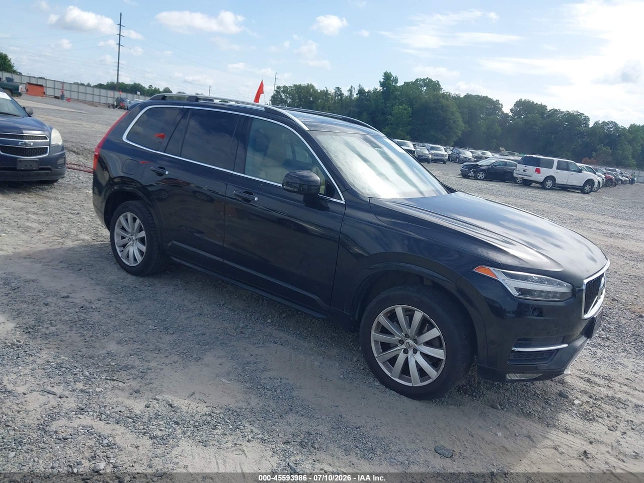 YV4A22PK7J1****** · 2018 VOLVO XC90 T6 MOMENTUM