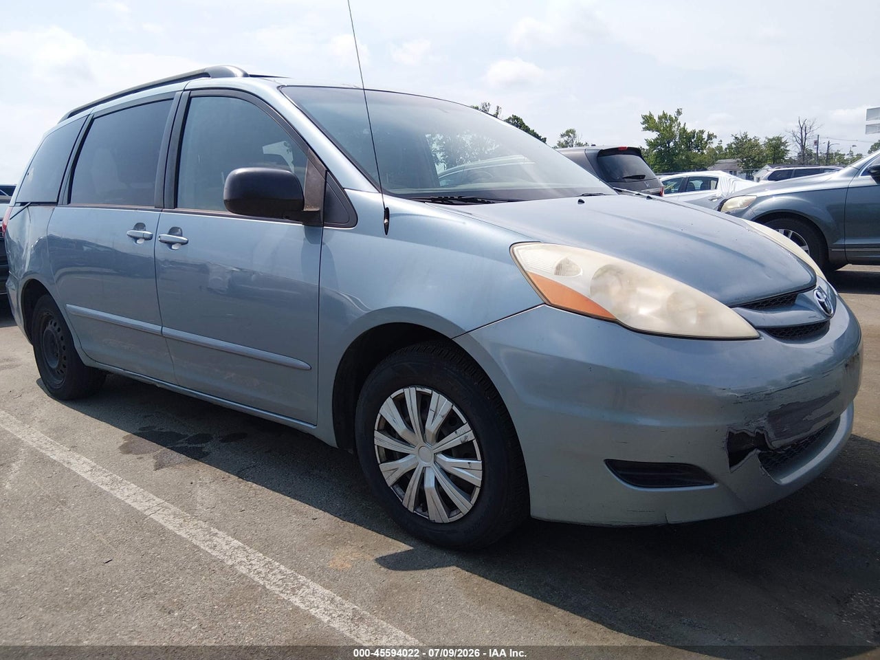 5TDZK23C19S****** · 2009 TOYOTA SIENNA LE