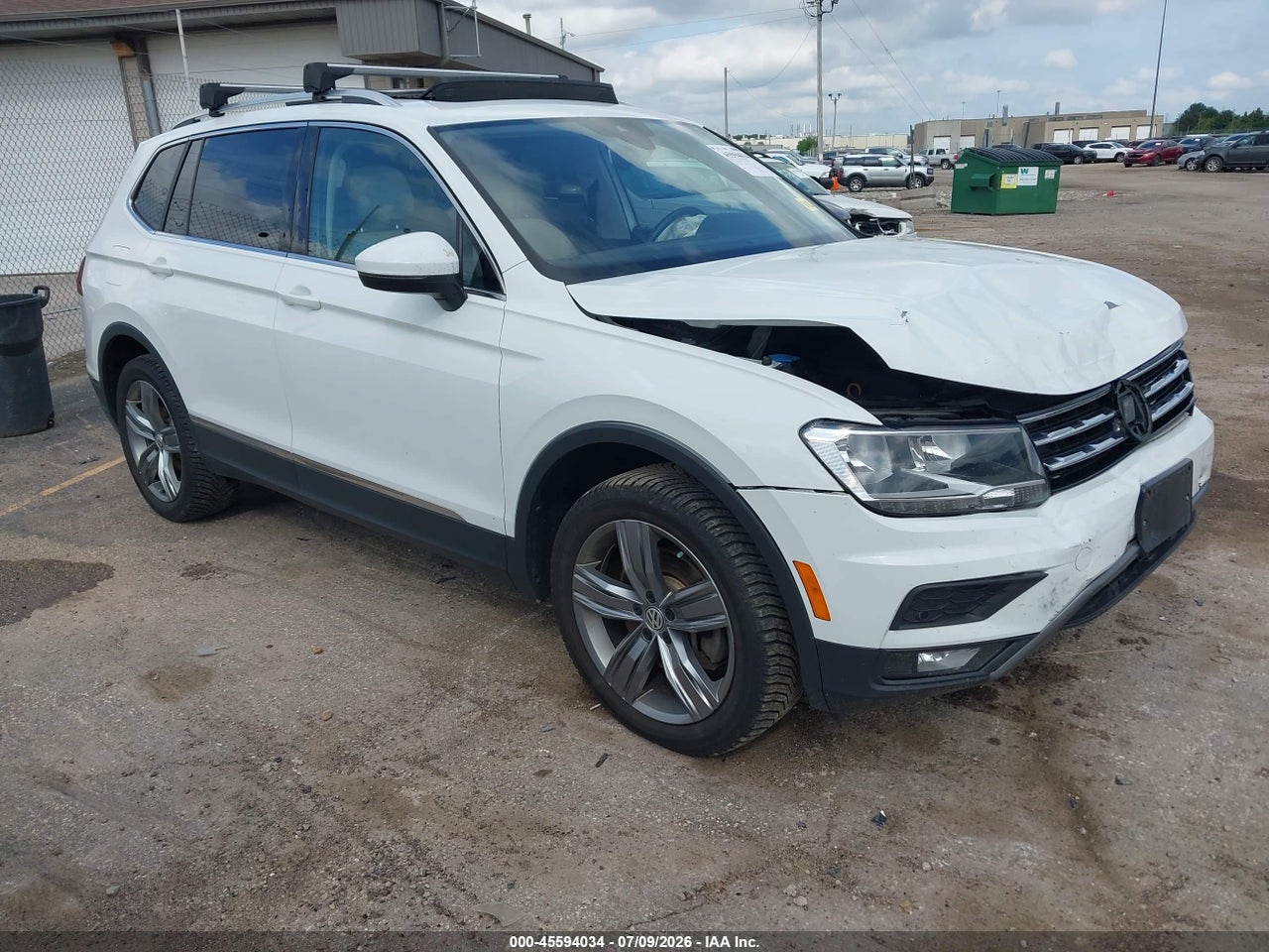 3VV2B7AX6LM****** · 2020 VOLKSWAGEN TIGUAN 2.0T SE/2.0T SE R-LINE BLACK/2.0T SEL