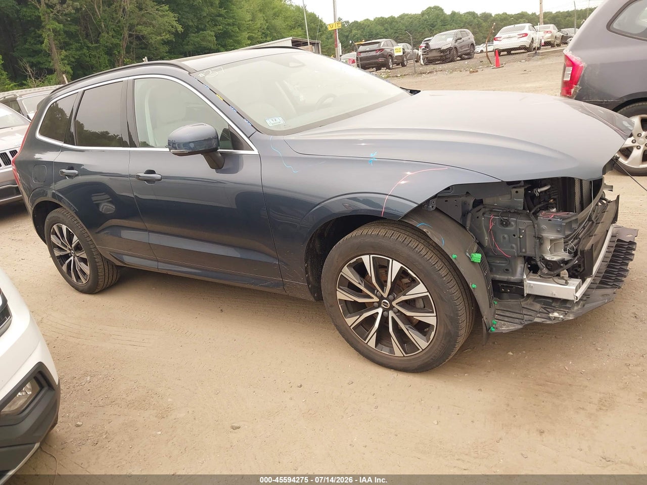 YV4L12RV1P1****** · 2023 VOLVO XC60 B5 CORE