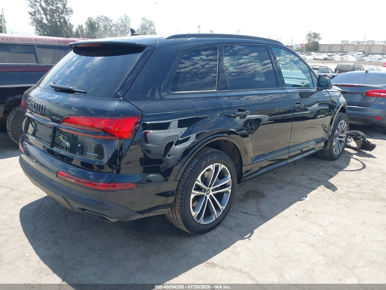 2026 AUDI Q7 PREMIUM 45 TFSI QUATTRO TIPTRONIC · 4/11