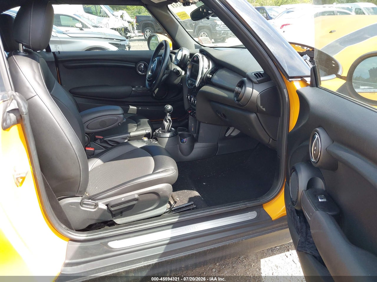 2017 MINI CONVERTIBLE COOPER · 5/11
