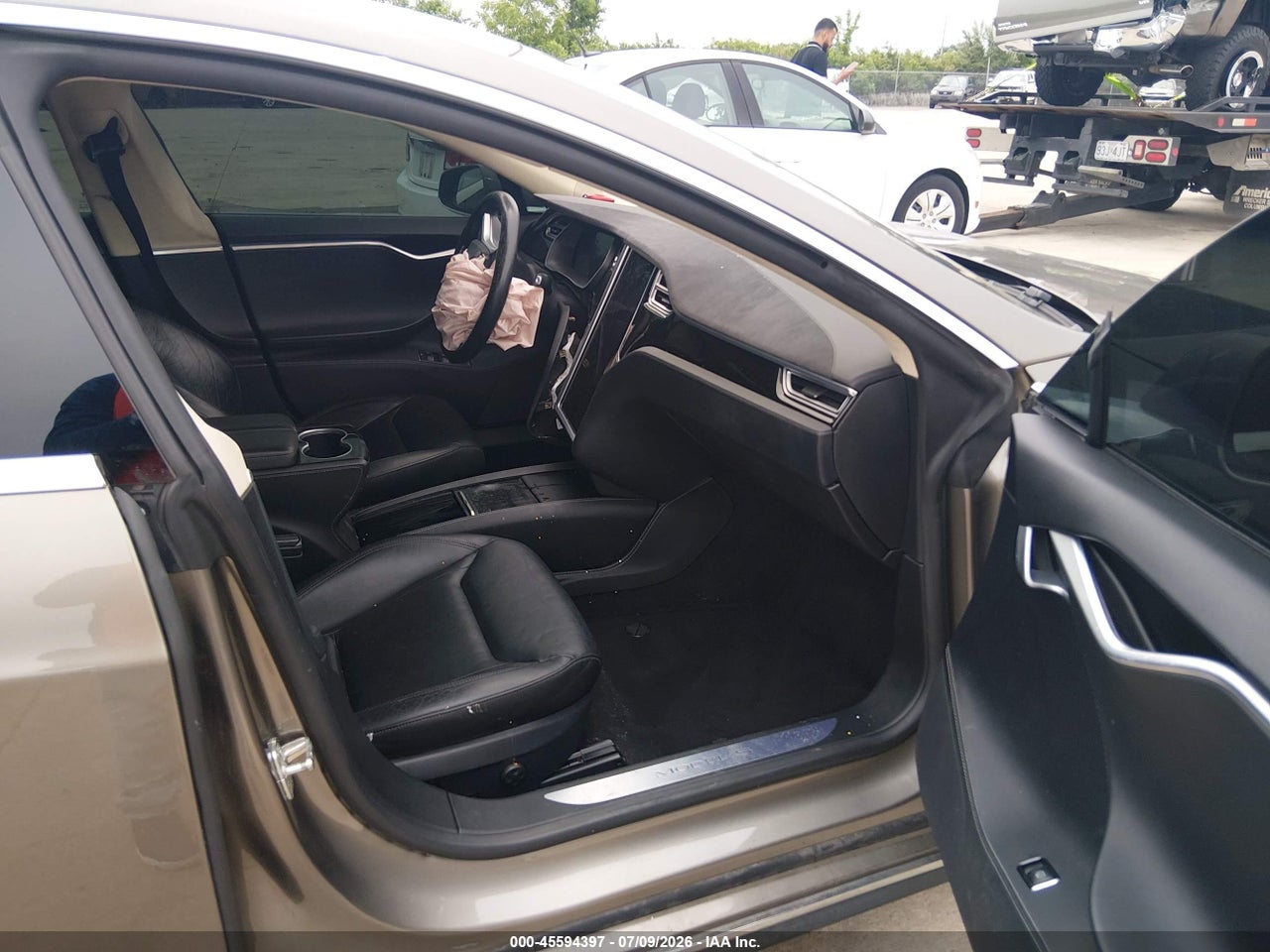 2015 TESLA MODEL S 70D/85D/P85D · 5/11