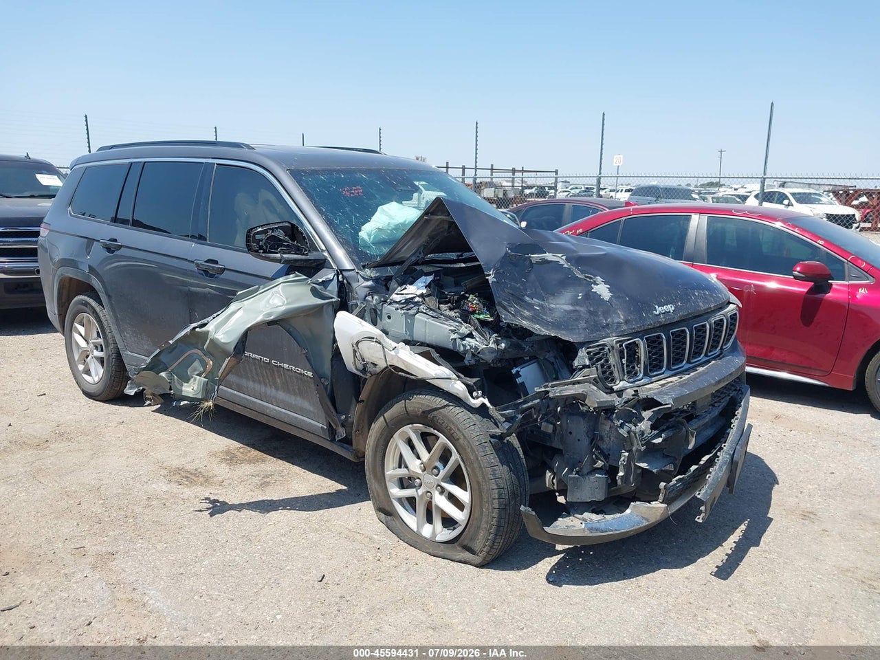 1C4RJKAG5S8****** · 2025 JEEP GRAND CHEROKEE L LAREDO X 4X4