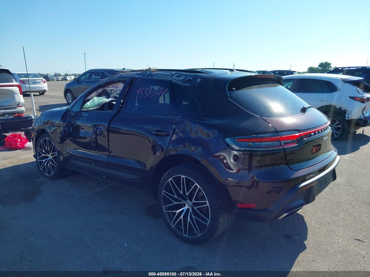 2024 PORSCHE MACAN T · 3/11