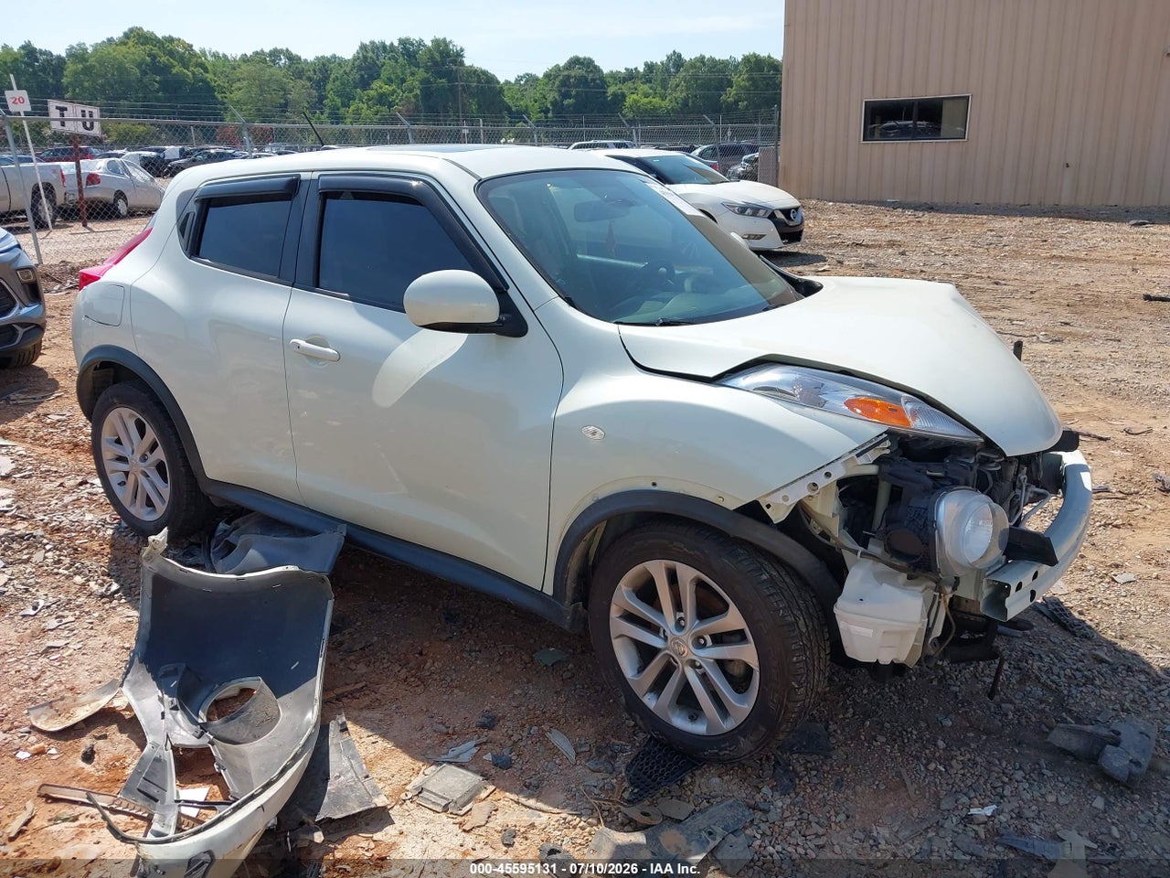 JN8AF5MR2CT****** · 2012 NISSAN JUKE SV