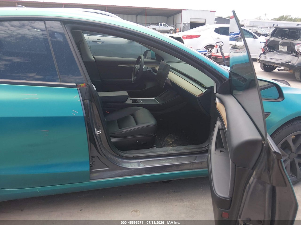 2023 TESLA MODEL 3 REAR-WHEEL DRIVE · 5/9
