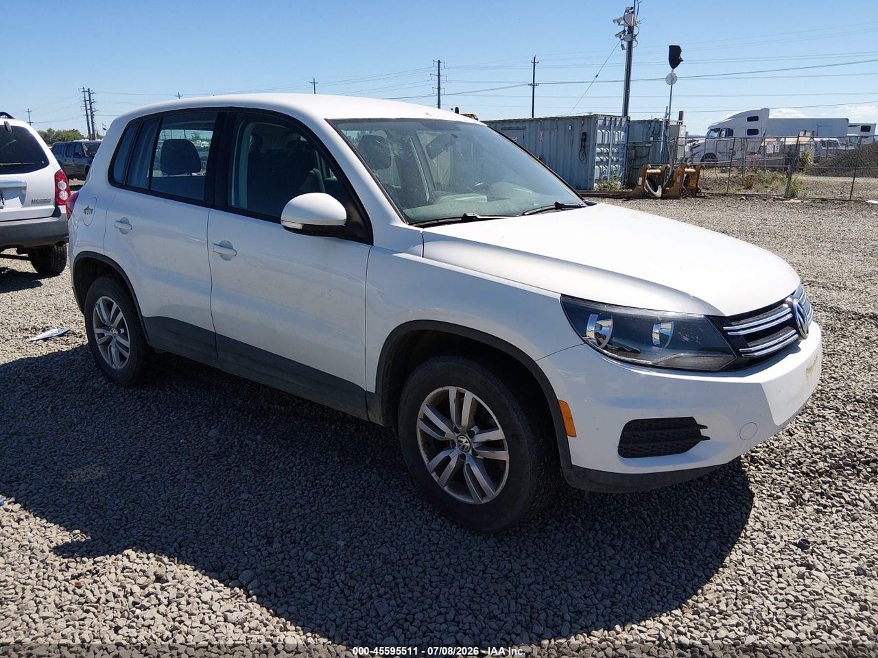 WVGBV3AX3DW****** · 2013 VOLKSWAGEN TIGUAN S