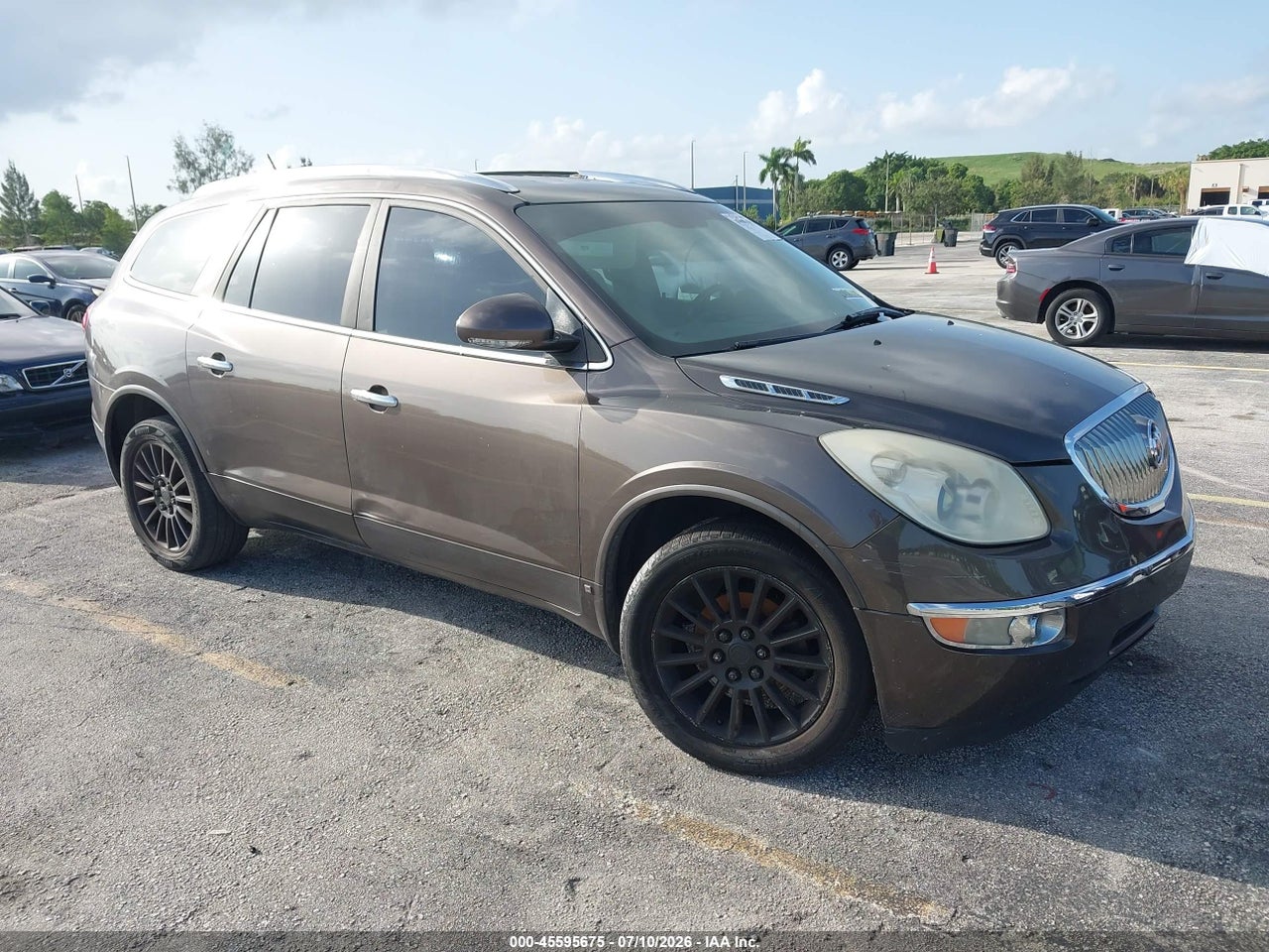 5GALRBED2AJ****** · 2010 BUICK ENCLAVE 1XL